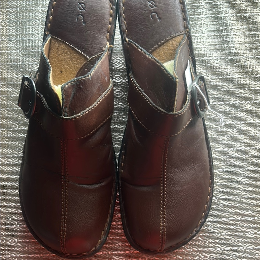 Woman Brown Leather Shoes